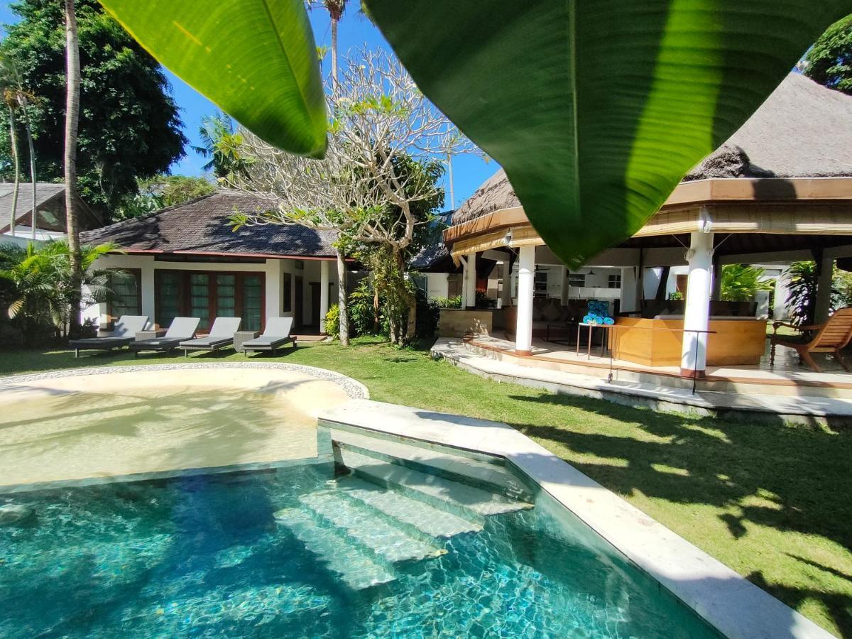 Taman Wana Seminyak Luxury Villas Экстерьер фото